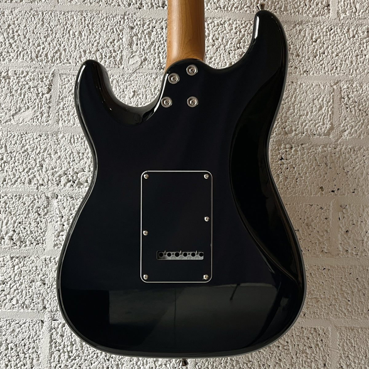 jet js400 electric guitar black rosewood fingerboard hh body closeup back view