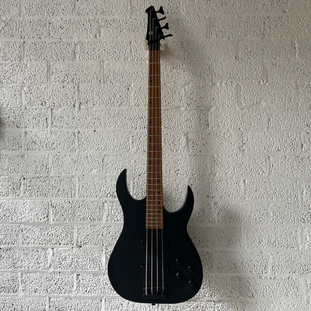 spira b400 mbk satin black active electric bass