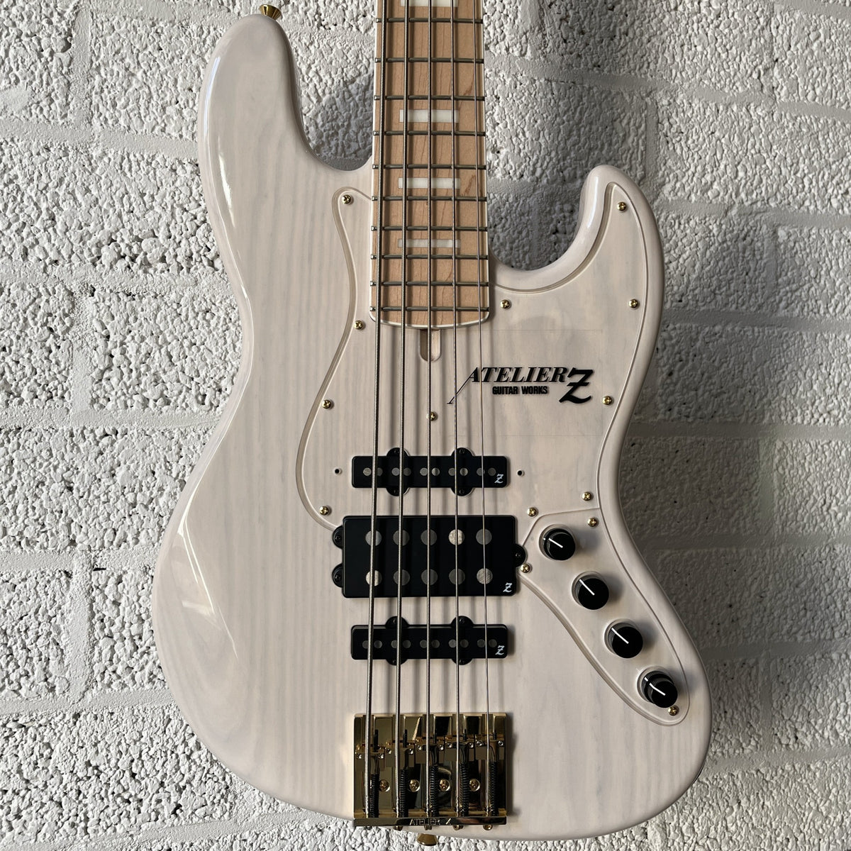 Atelier Z JHJ-265 Custom 5-string bass in Transparent White with gold hardware body