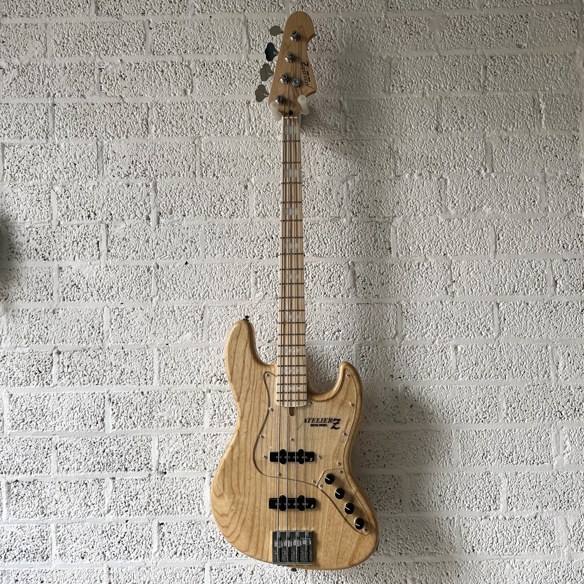 ベース ATELIER Z M#245 / ATELIER Z M245 Atelier Z M245 Natural – 4-String Bass w/ Bartolini XTCT – Made in