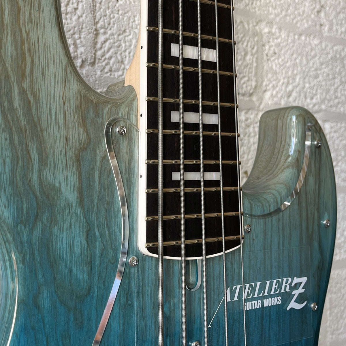 atelier z m265 19p custom fade blue fretboard