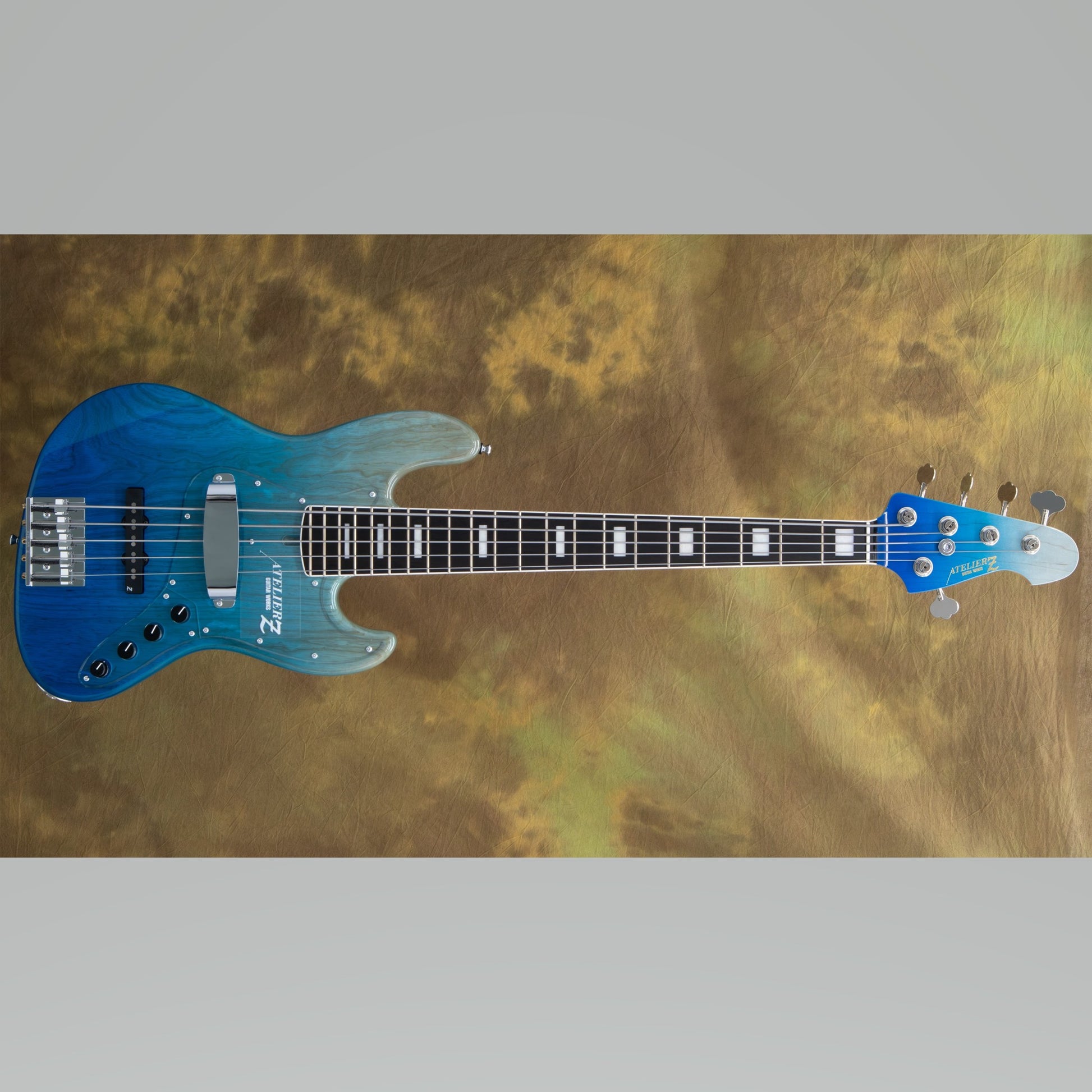 Atelier Z M#265/19P Custom 5-string bass in Fade Blue