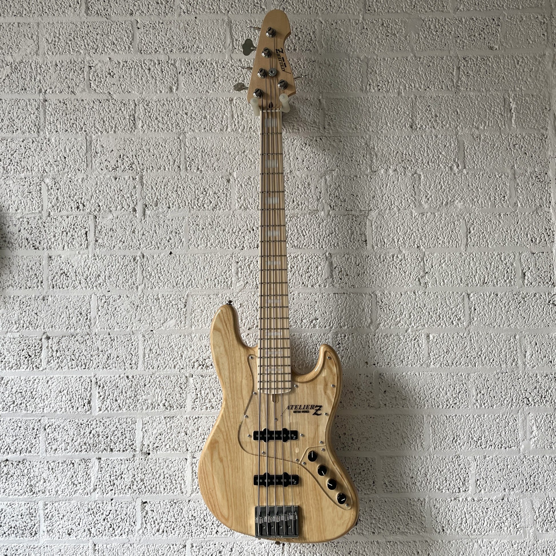 atelier z m265 natural hand-built japanese 5-string active bass pickup cover removed