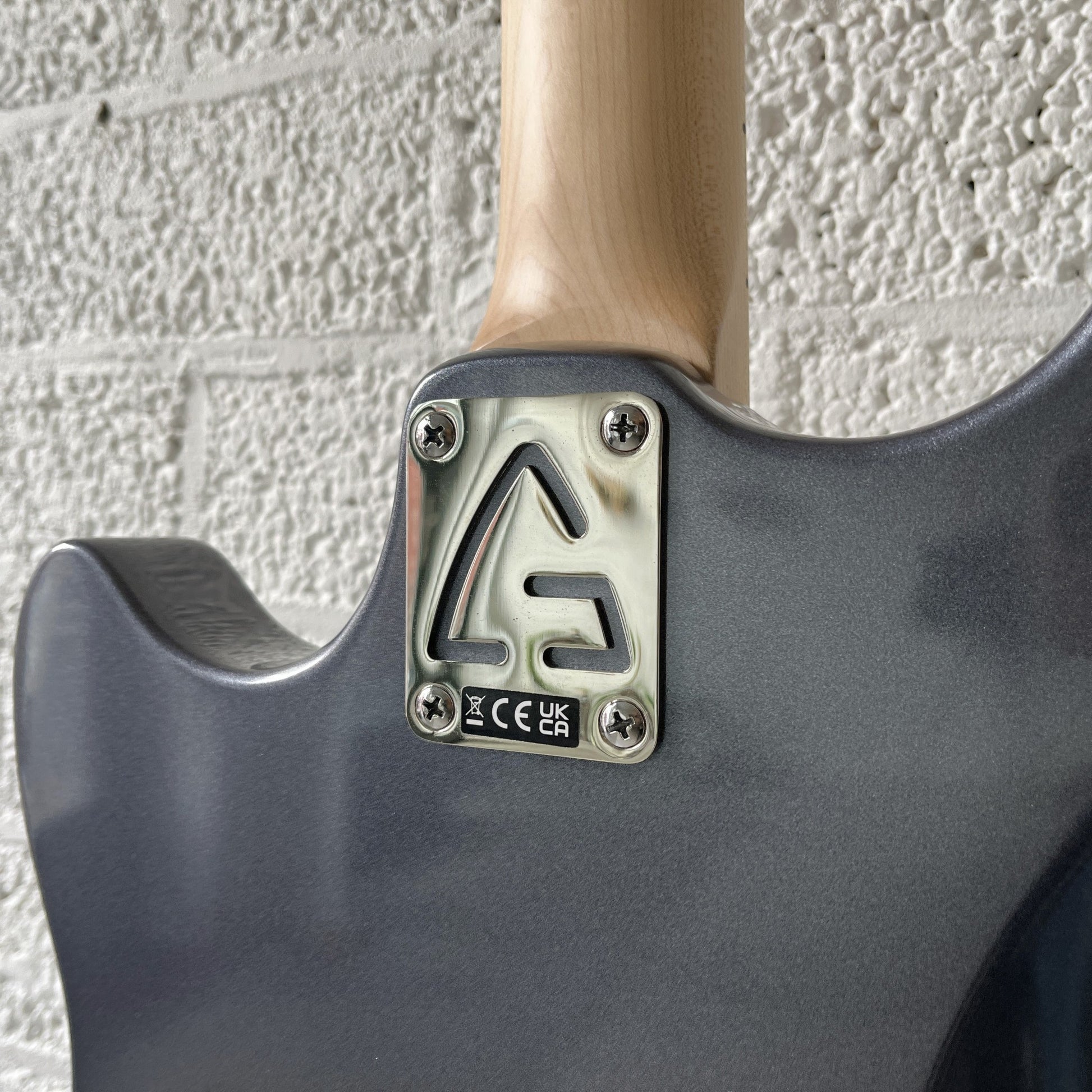 guild surfliner hh electric guitar canyon dusk neck plate