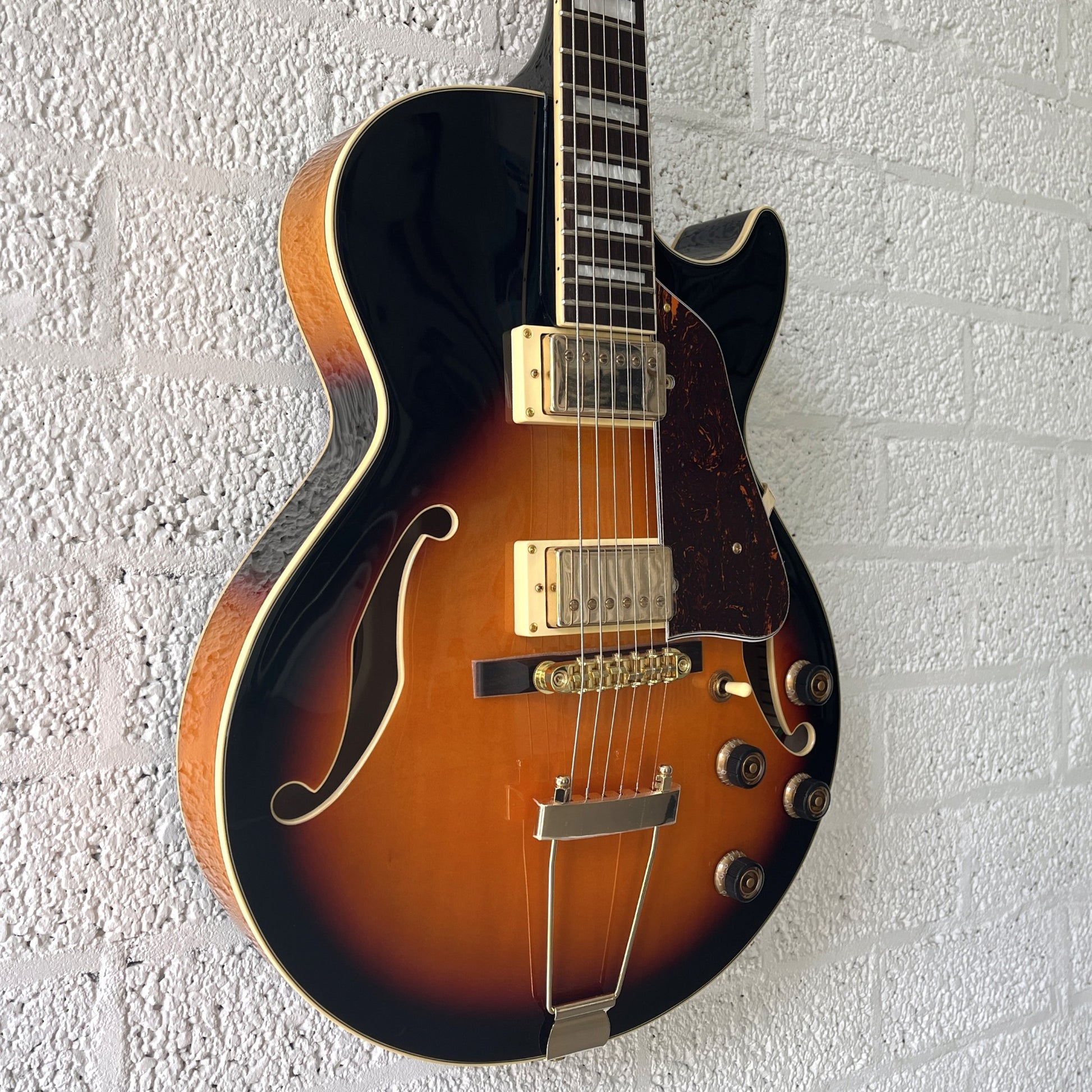 ibanez ag75g brown sunburst hollow body electric guitar body angled left