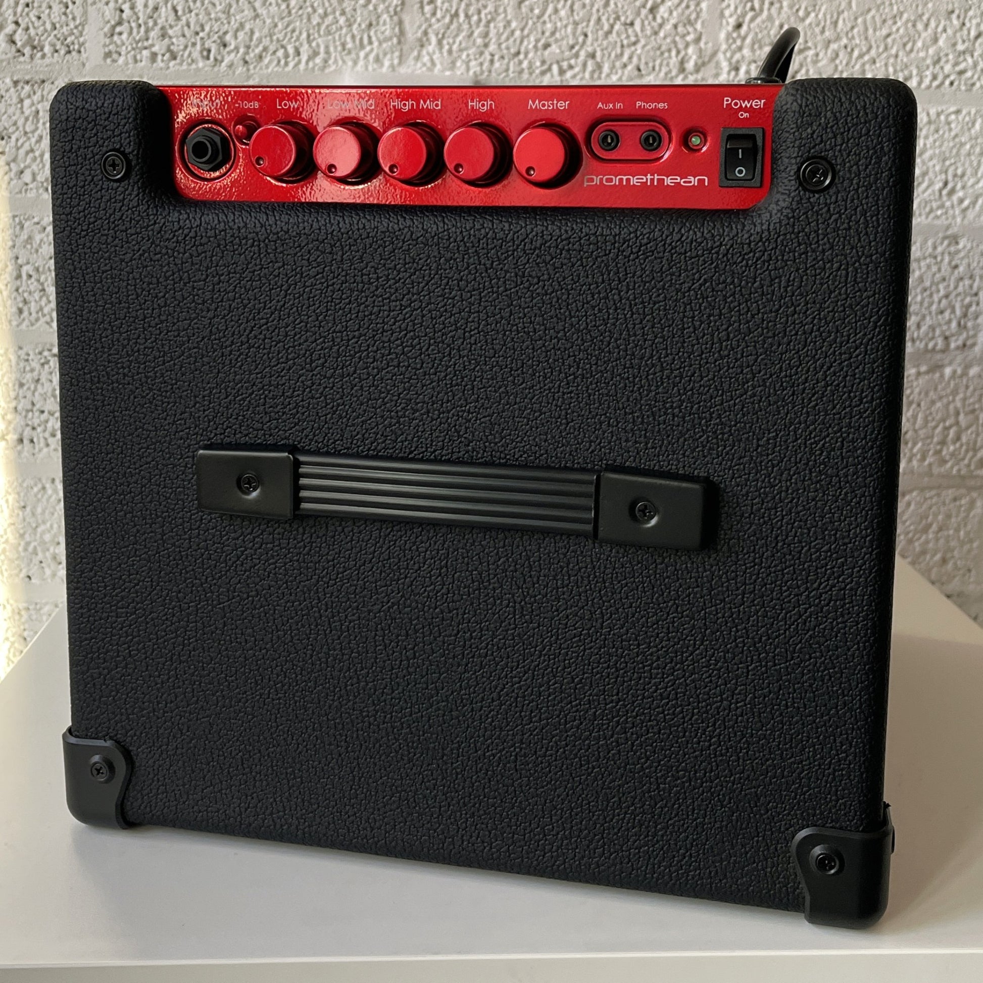 ibanez promethean p20 bass combo amp top view