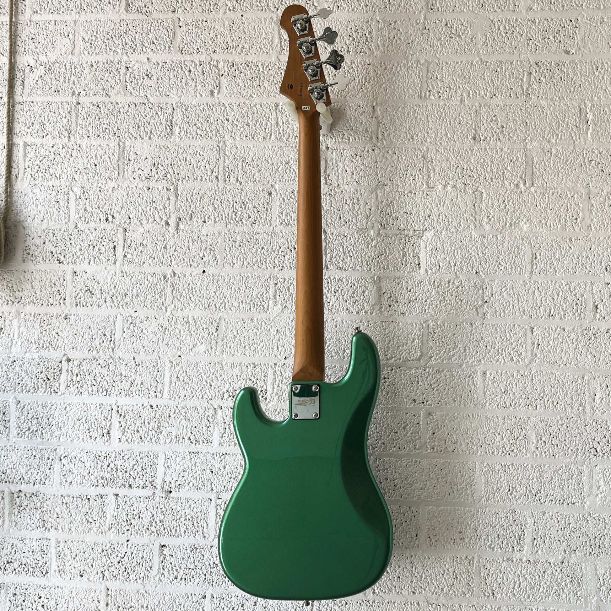 jet jpb300 electric bass green rosewood back view