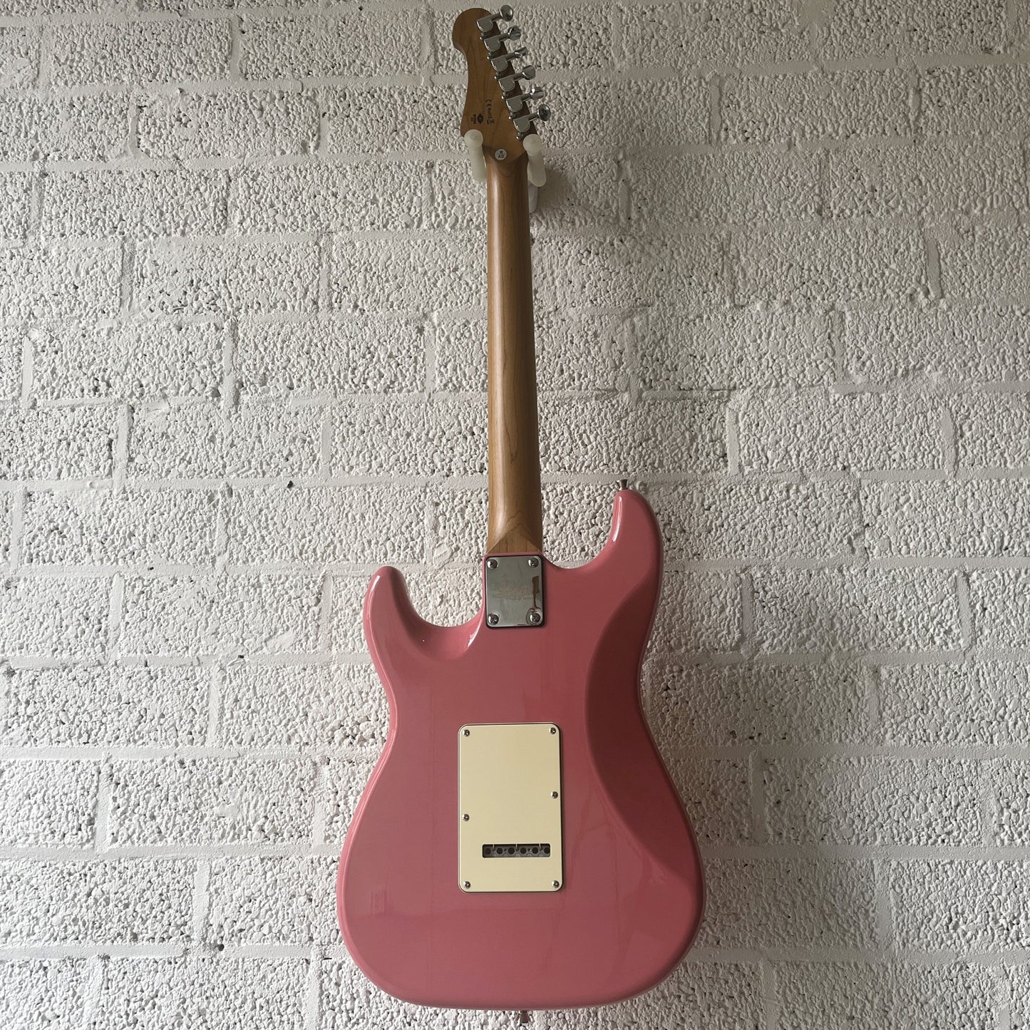 jet js300 electric guitar burgundy pink back view