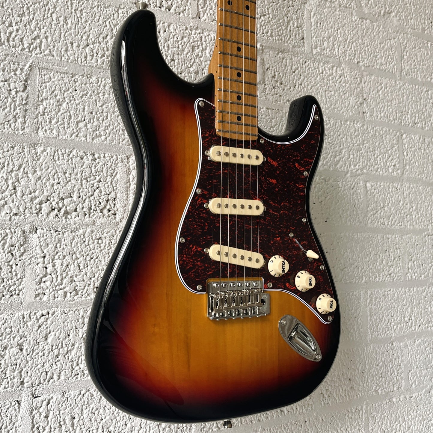 jet js300 electric guitar sunburst body angled