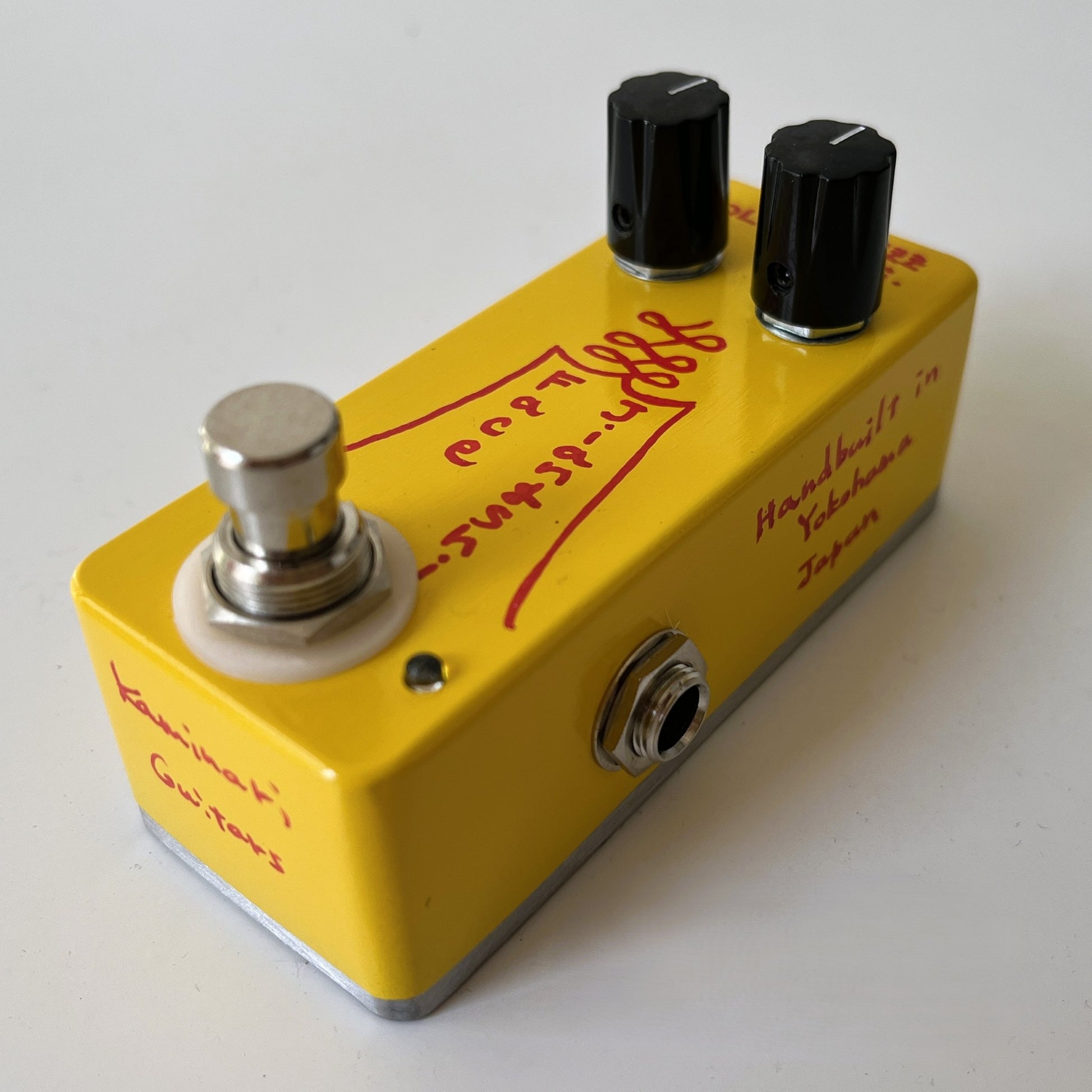 kaminari jiangshi face fuzz pedal – hand-built silicon fuzz with vintage tone - angled right