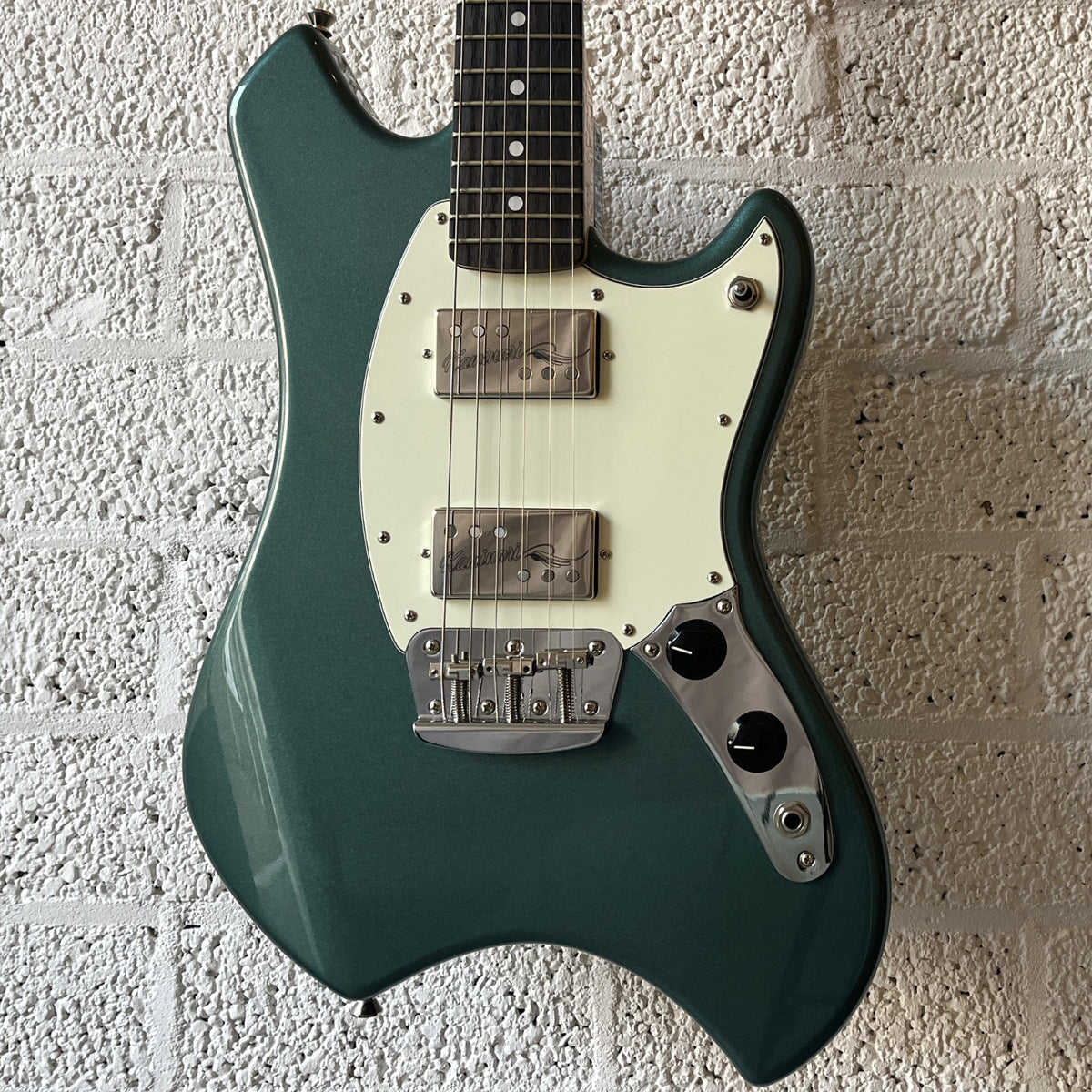 kaminari swinger 69 special sherwood green body closeup