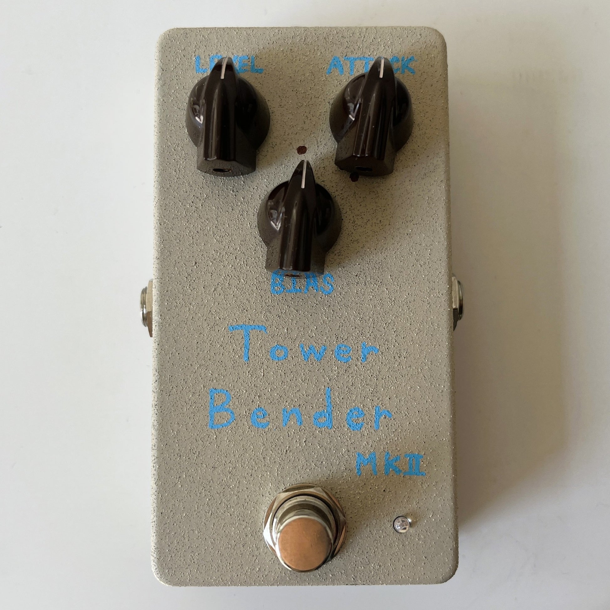 kaminari tower bender mkii pedal – vintage-style mkii fuzz handmade in japan - top view