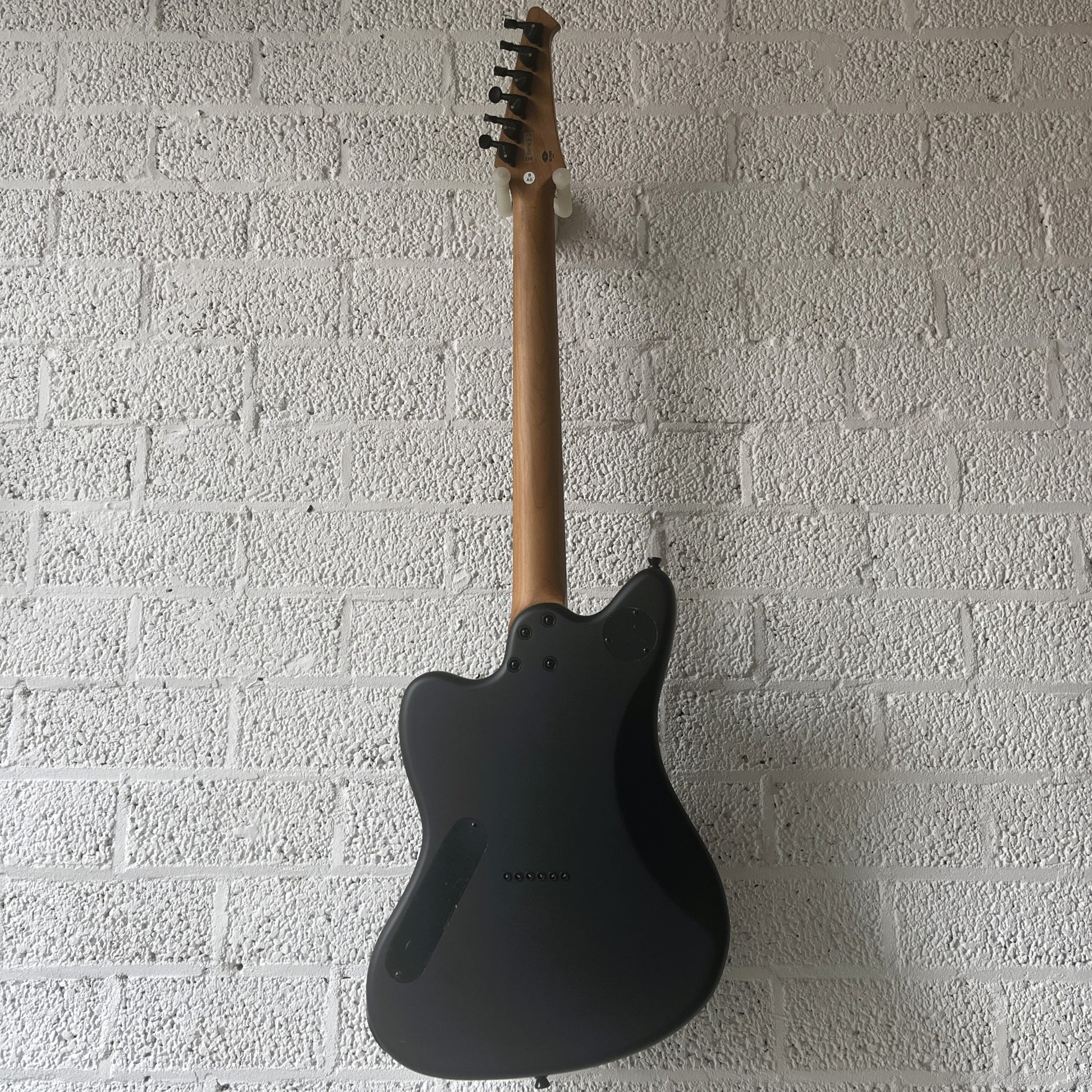 spira j400 mbk satin black electric guitar back view