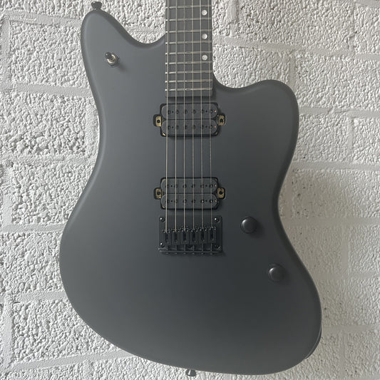 spira j400 mbk satin black electric guitar body closeup