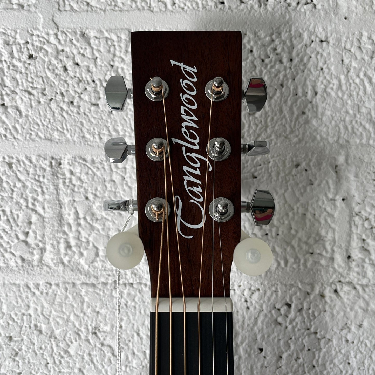 tanglewood tc3 crossroads auditorium acoustic guitar headstock